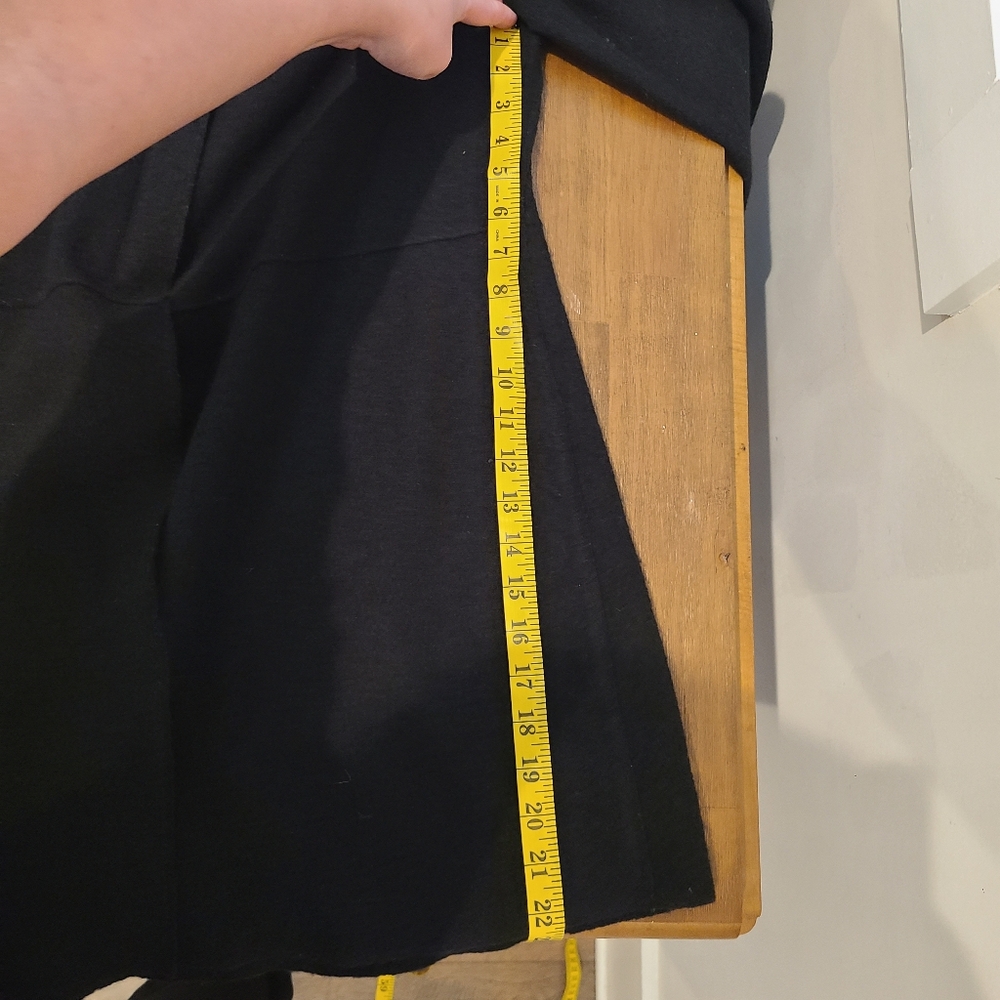 Eileen Fisher 100% Merino Wool Black Asymmetrical Zipper Jacket - Picture 8 of 10